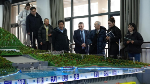 8198E?e=.png 8198E?e=.png